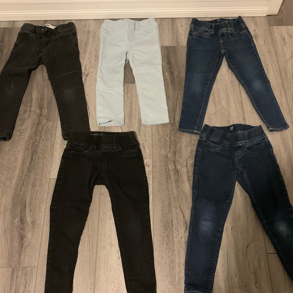Gap kids 4 pairs of 5T jeans and Jeggings